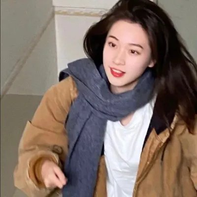 滑板少年